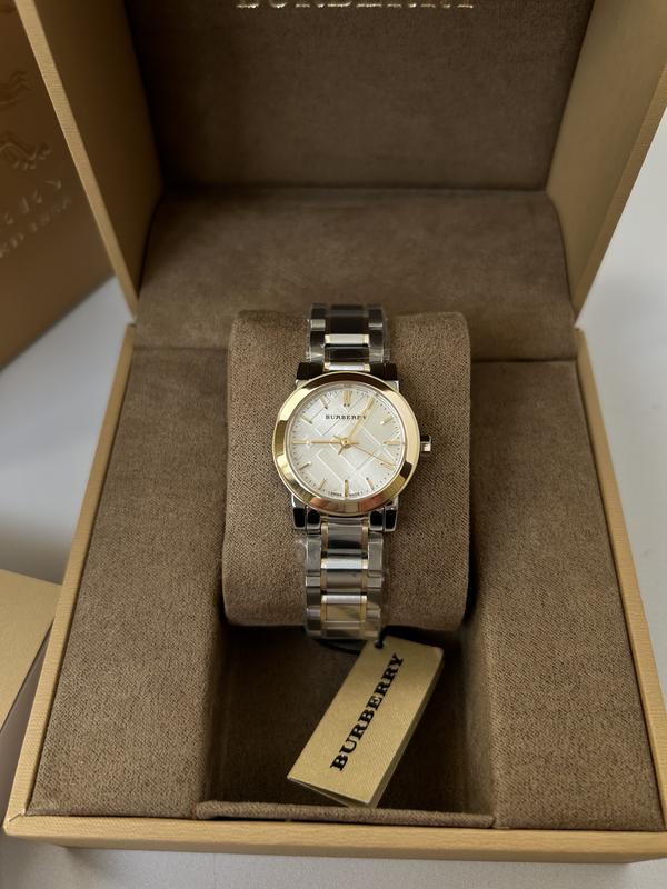 Burberry BU9217 Kadın Kol Saati