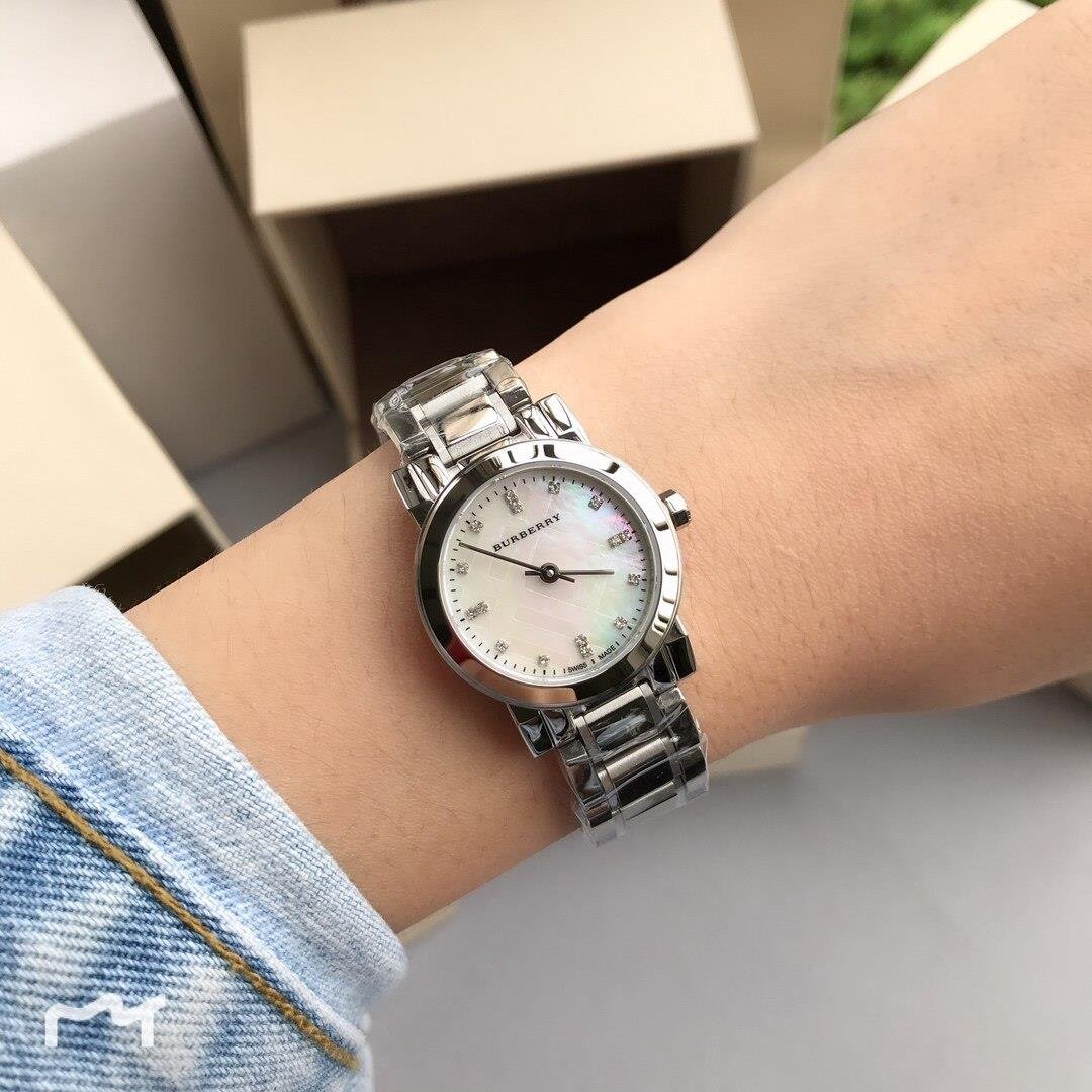 Burberry BU9224 Kadın Kol Saati