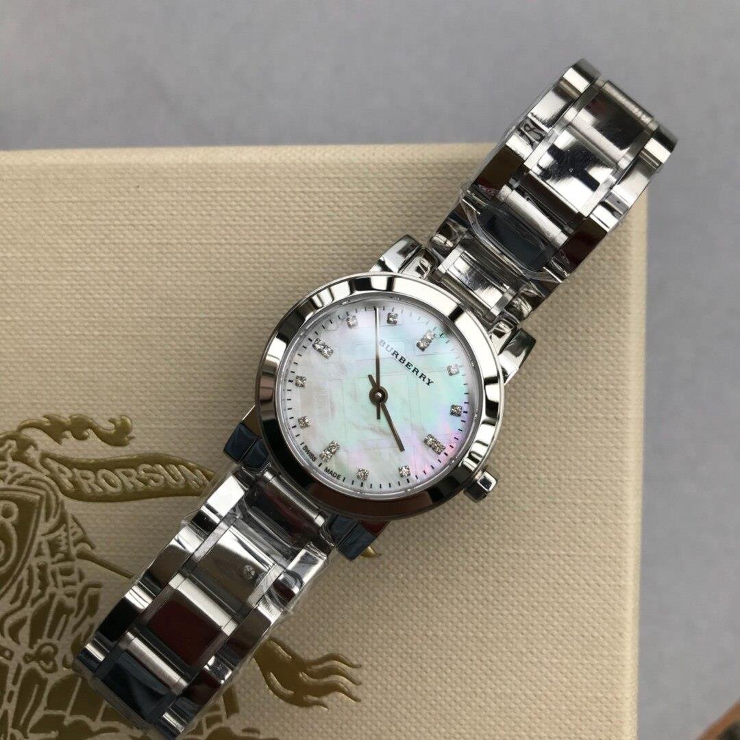 Burberry BU9224 Kadın Kol Saati