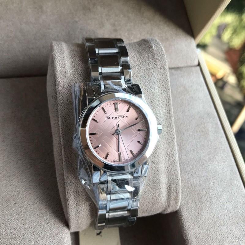 Burberry BU9231 Kadın Kol Saati