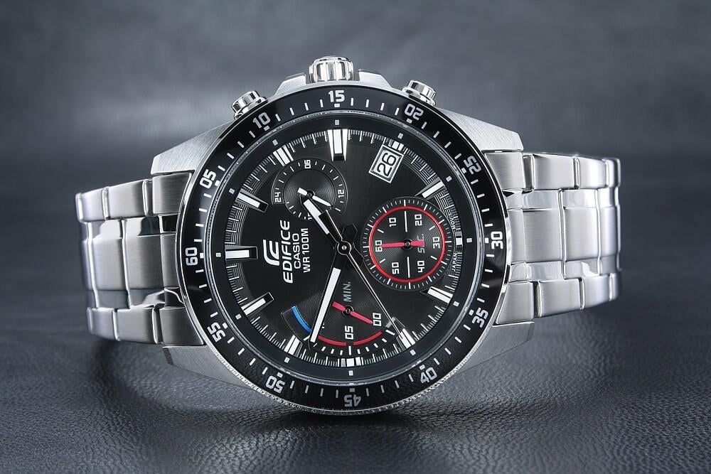 Casio Edifice EFV-540D-1AVUDF Erkek Kol Saati