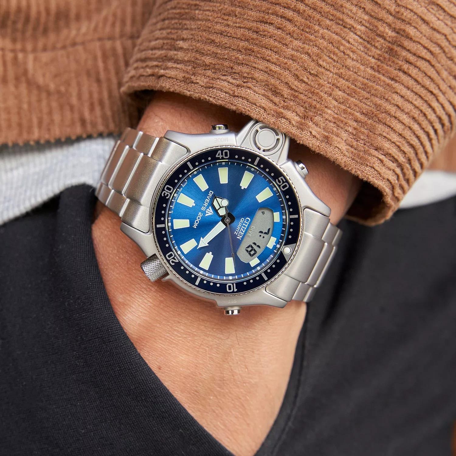 Citizen Promaster JP2000-67L Erkek Kol Saati