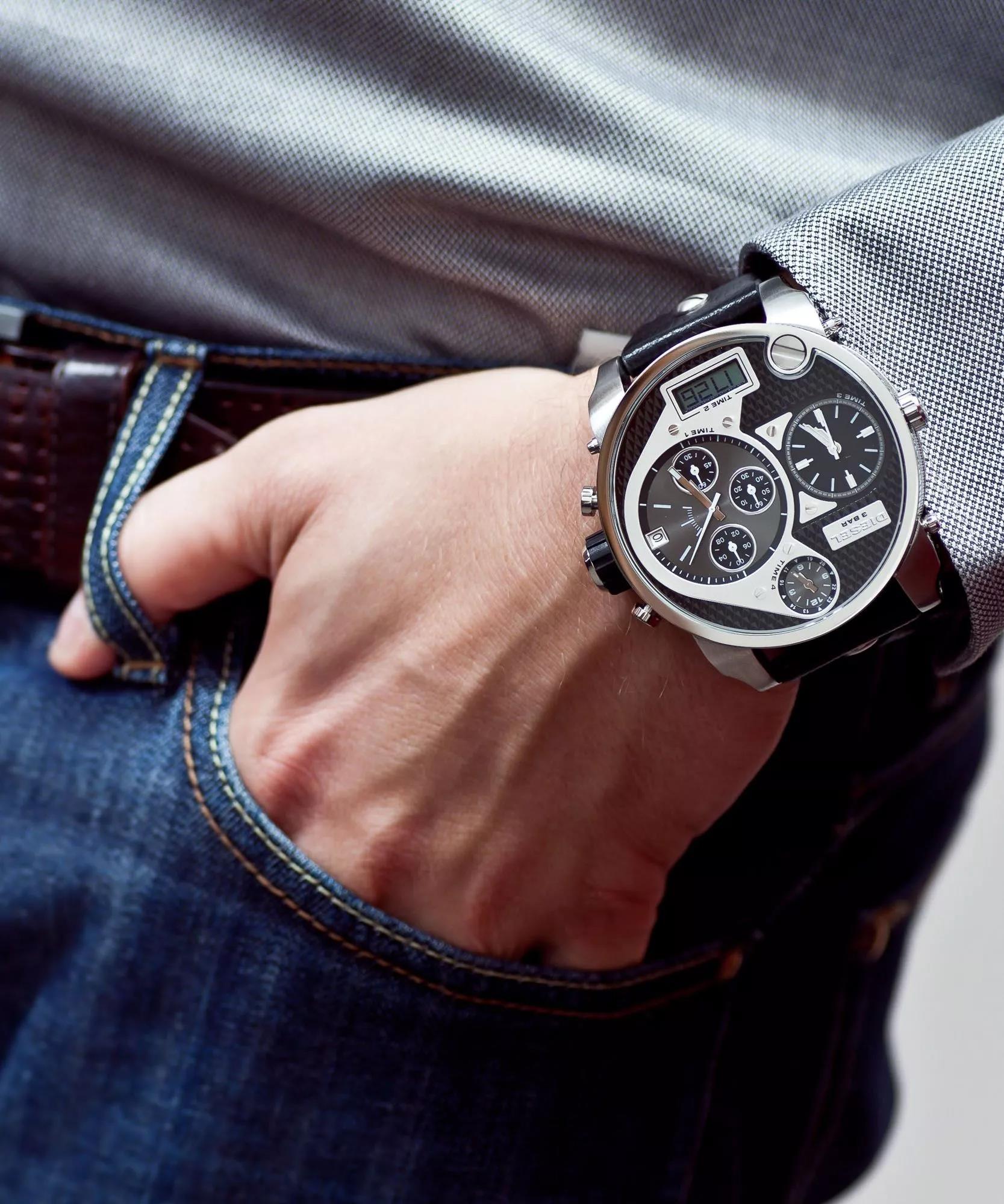 Diesel DZ7125 Erkek Kol Saati