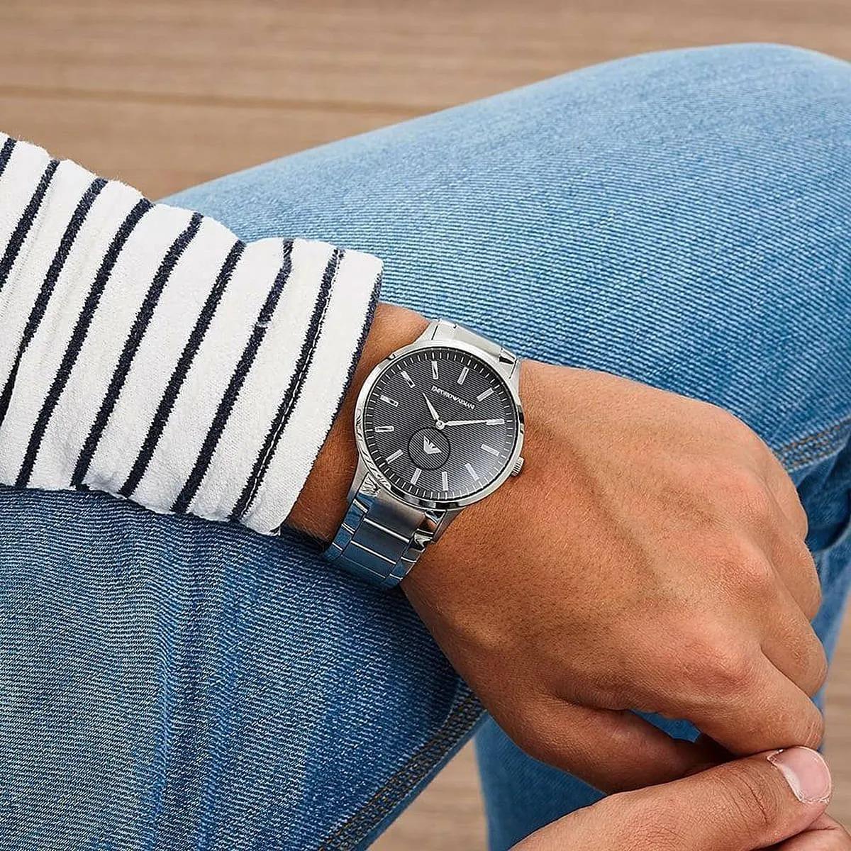 Emporio Armani AR11118 Erkek Kol Saati