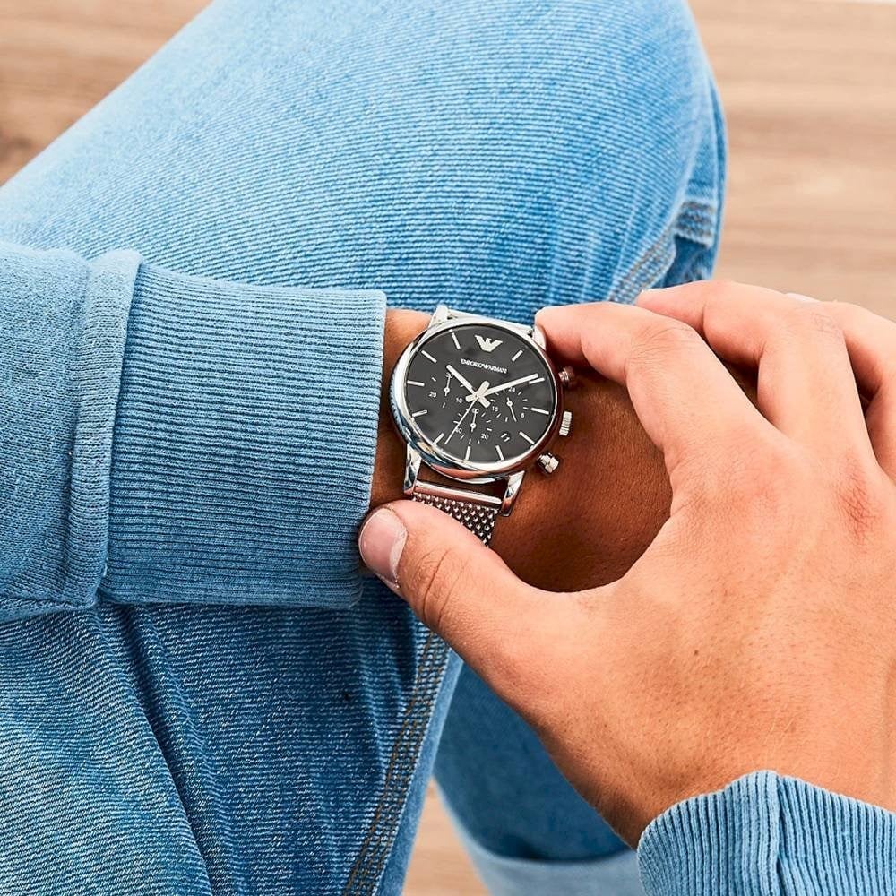 Emporio Armani AR1811 Erkek Kol Saati