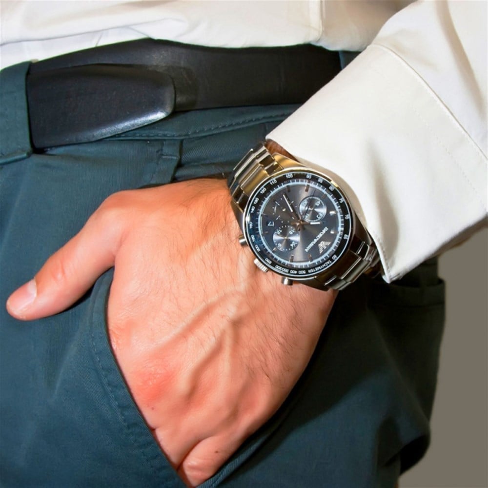 Emporio Armani AR5980 Erkek Kol Saati