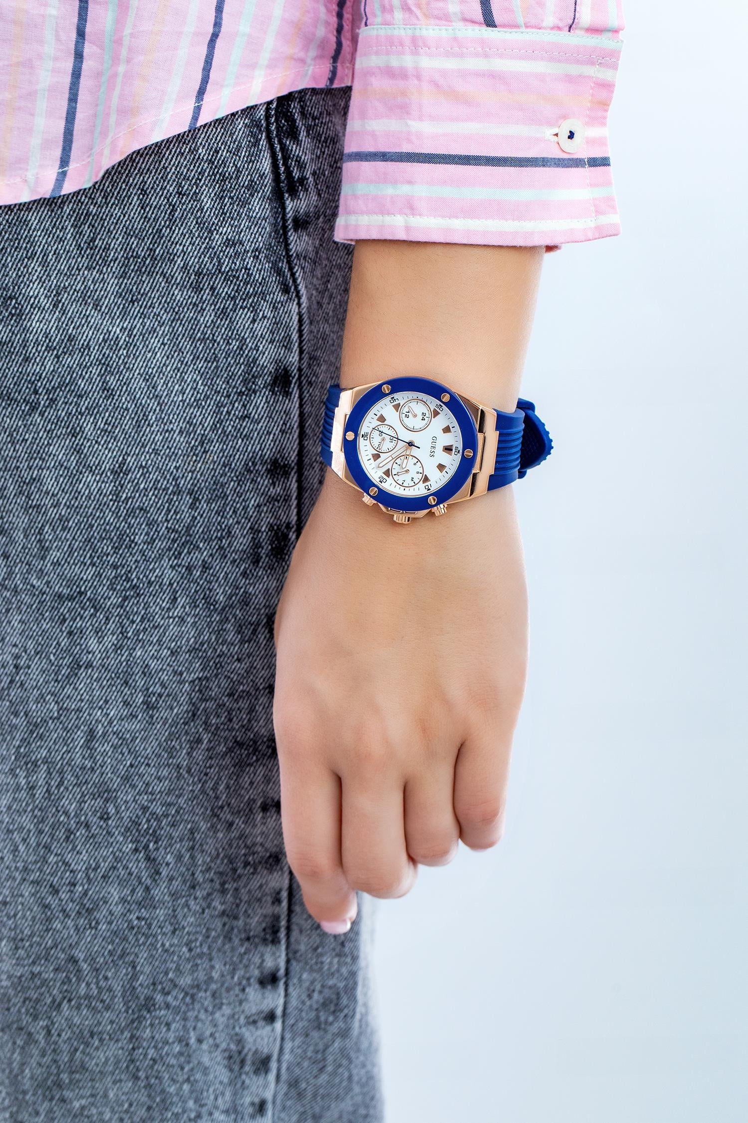 Guess GUGW0030L5 Kadın Kol Saati