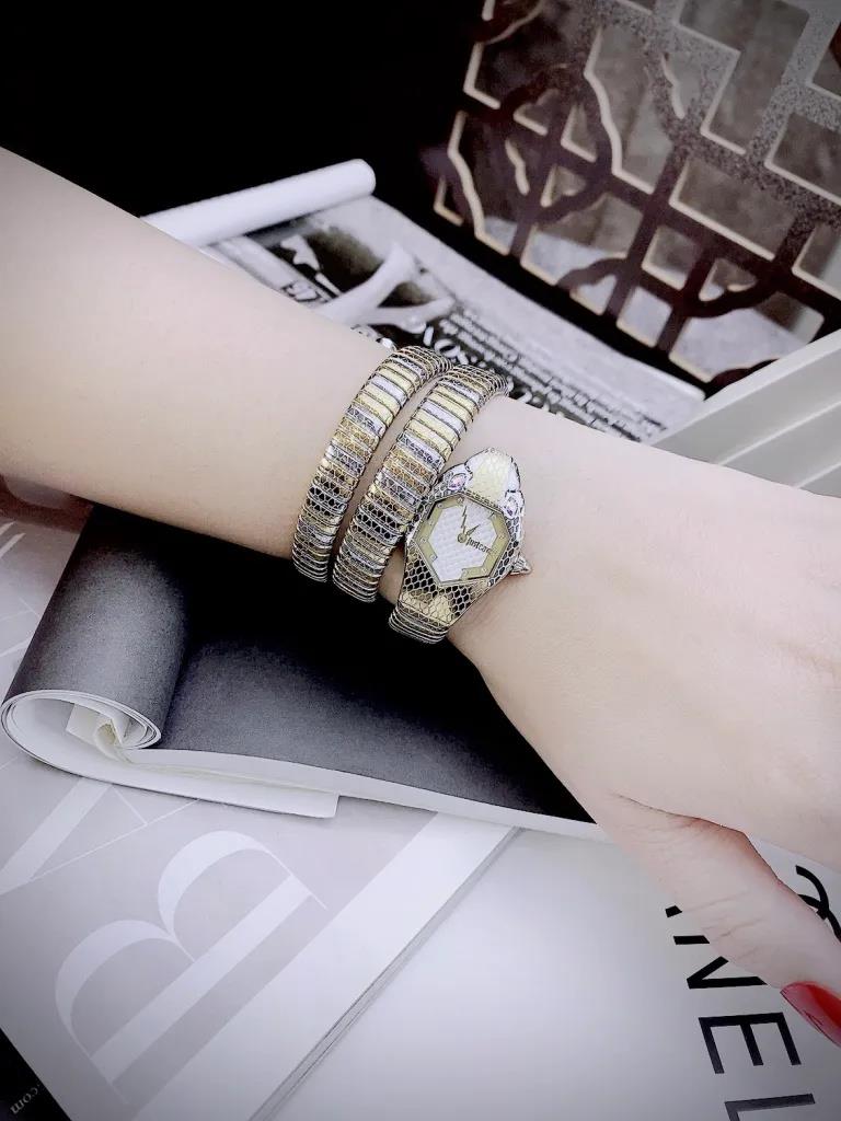 Just Cavalli JC1L168M0075 Kadın Kol Saati