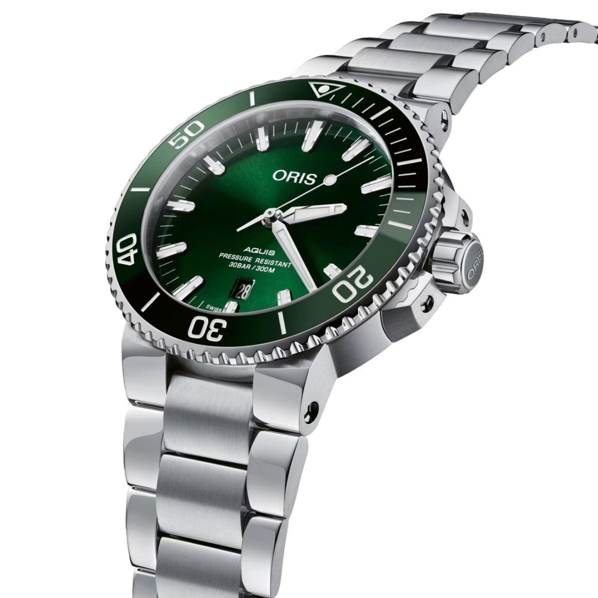 Oris Aquis Date 01 733 7730 4157-07 8 24 05PEB Erkek Kol Saati