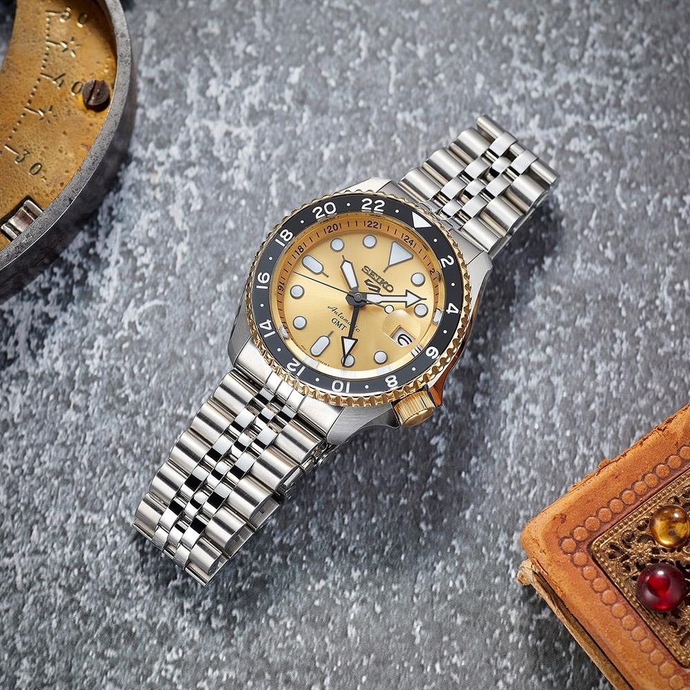 Seiko 5 Sports Otomatik GMT SSK044K Erkek Kol Saati SSK044K1