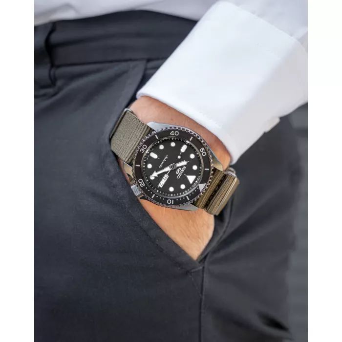 Seiko 5 Sports SRPD65K4 Otomatik Erkek Kol Saati 