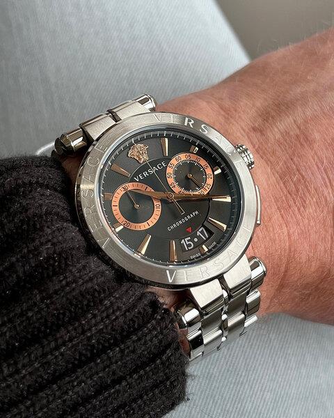 Versace VRSCVE1D01019 Erkek Kol Saati