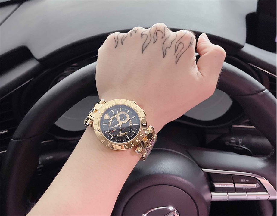 Versace VRSCVEBV00519 Erkek Kol Saati