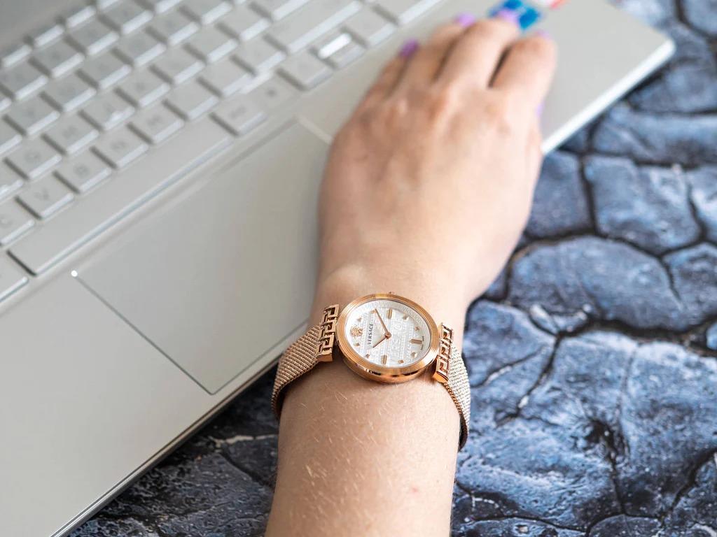 Versace VRSCVELW00620 Kadın Kol Saati