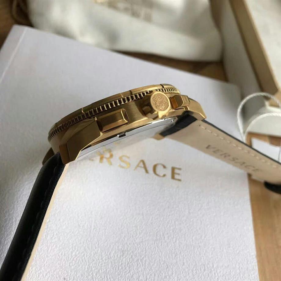 Versace VRSCVERG00318 Erkek Kol Saati