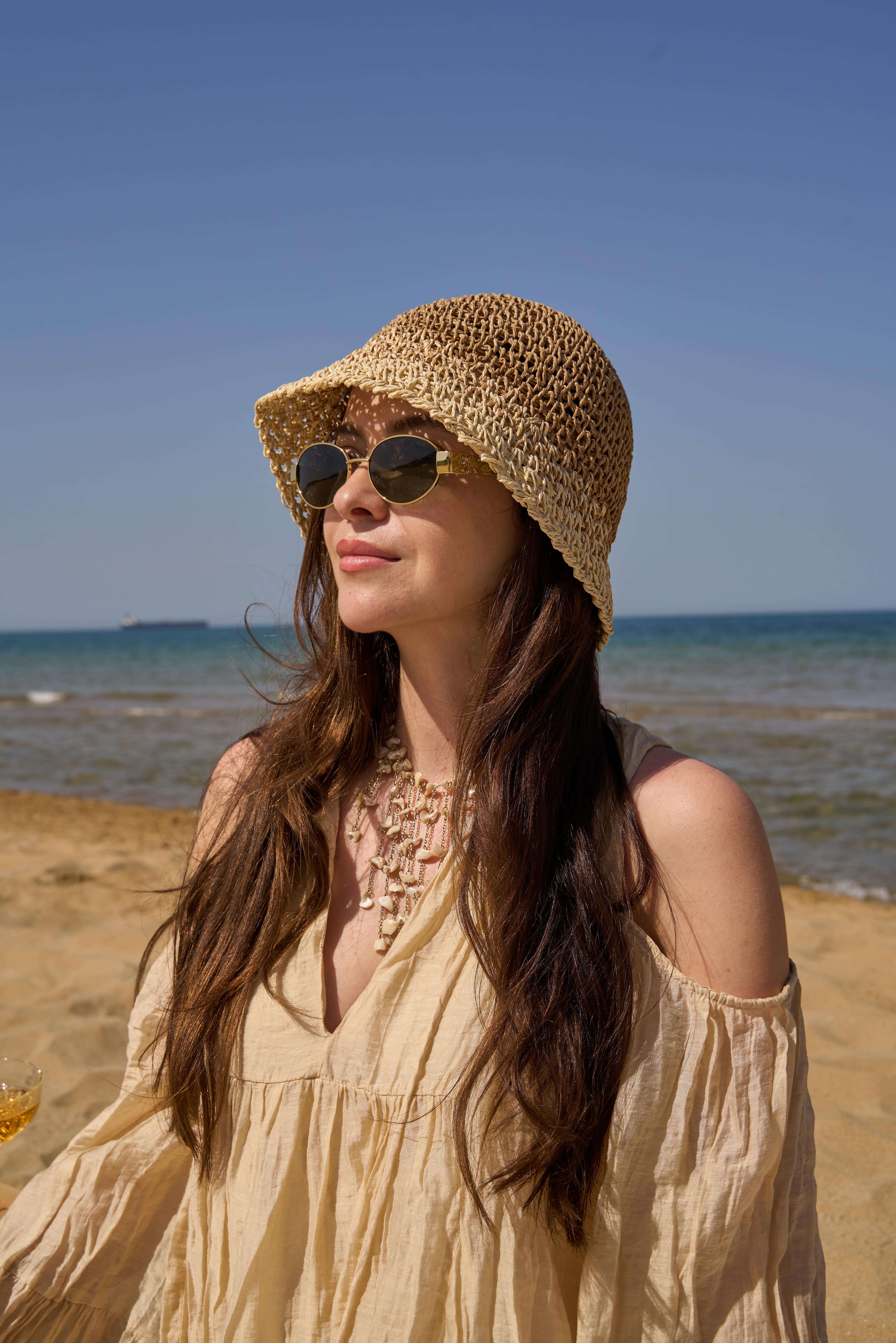 El Örgüsü Hasır Şapka Camel Bej