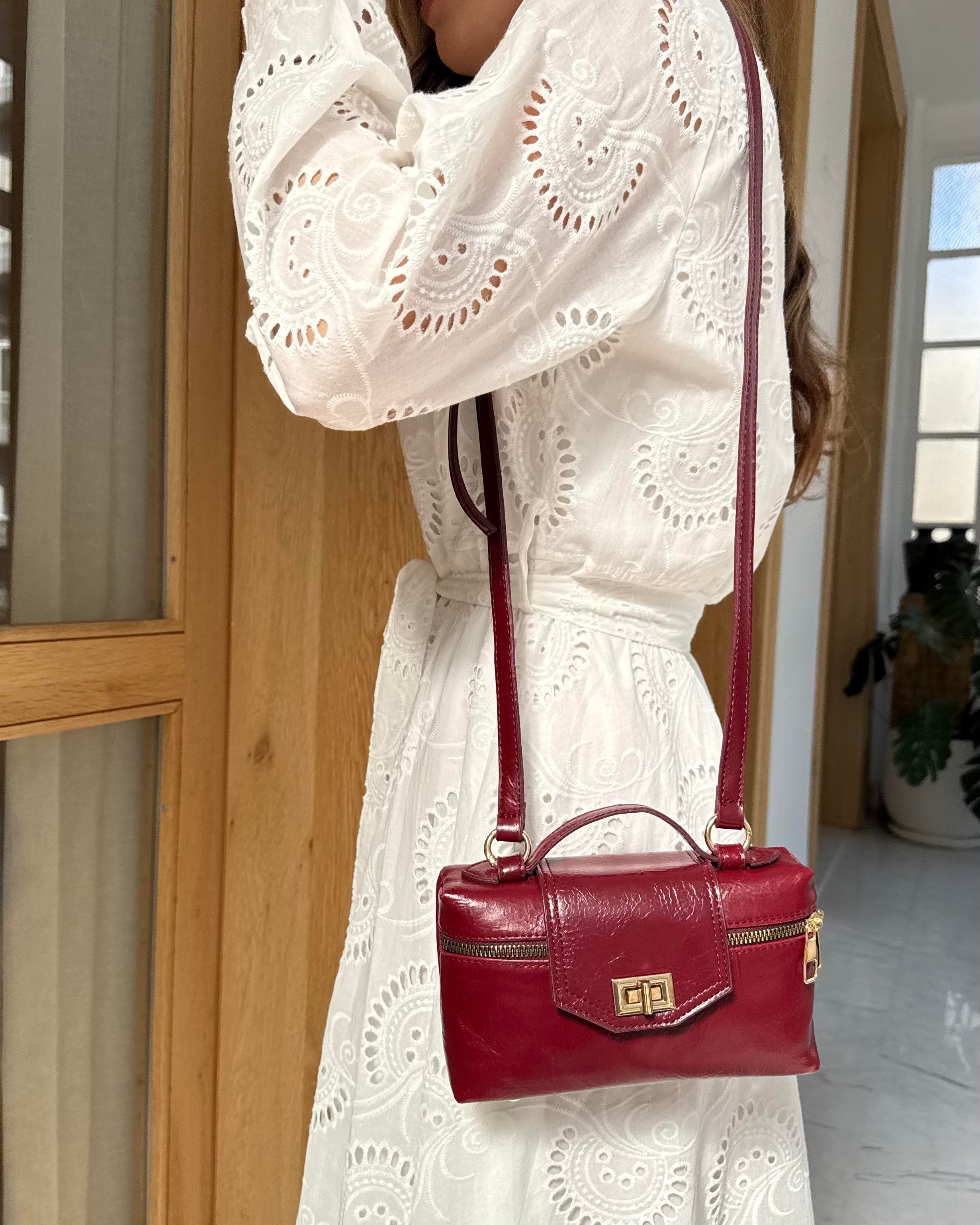 Fermuarlı Kilit Detaylı Omuz Çantası Bordo