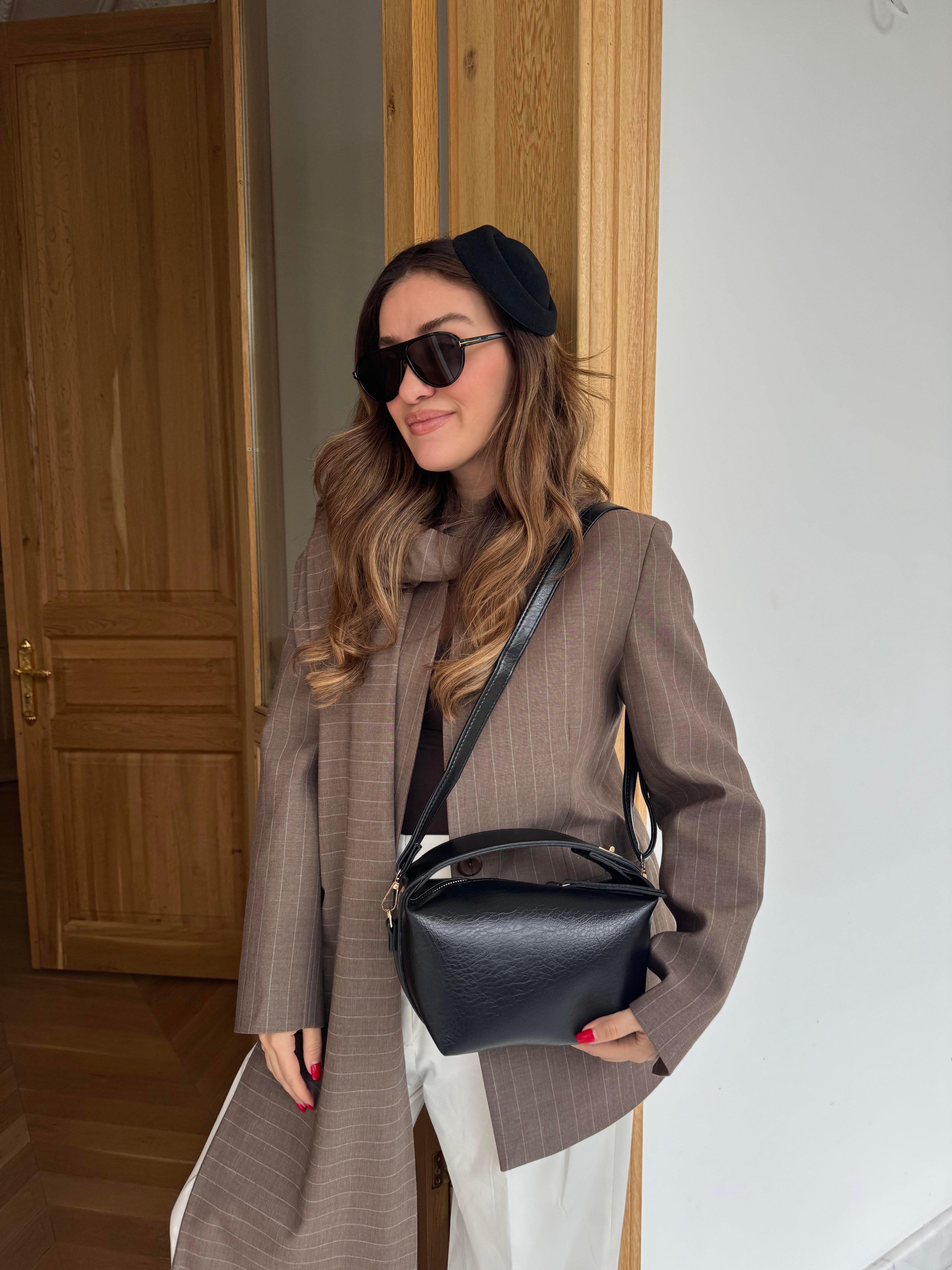 Pouch Bag Kilit Askılı Omuz Çantası Siyah