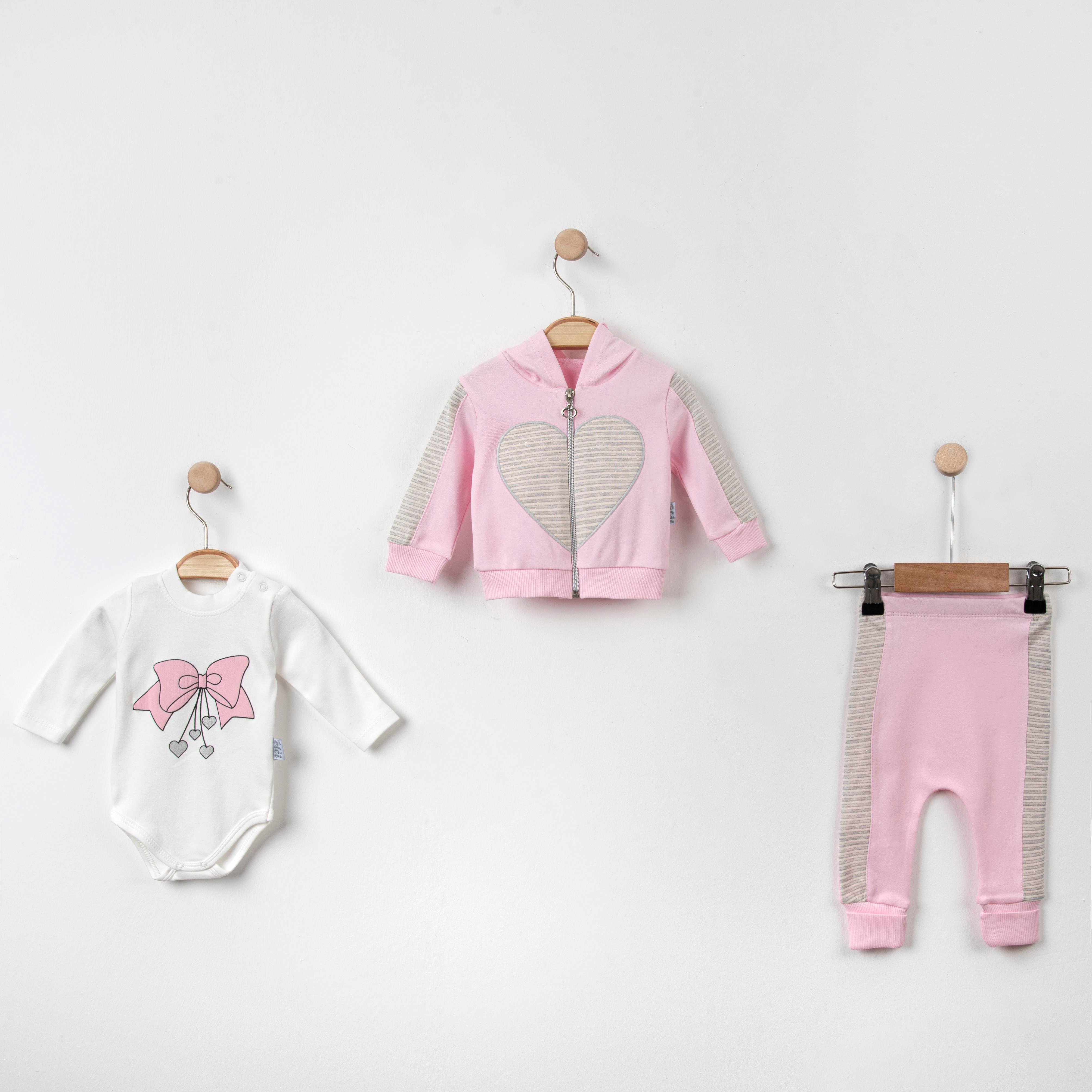 Bebek Kalp Figürlü Kapüşonlu Hırkalı Üçlü Takım
