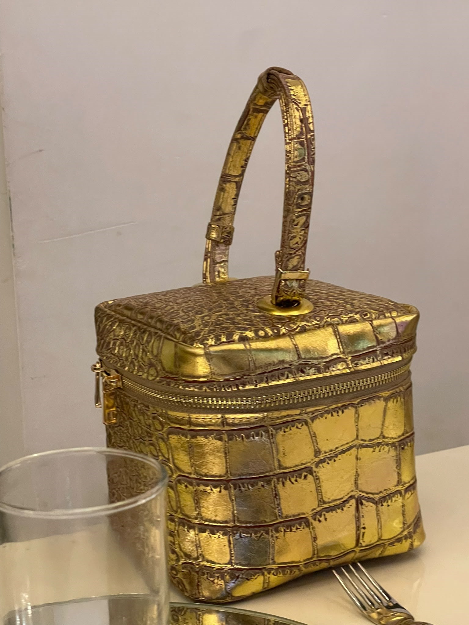 GOLD MİNİ KROKODİL ÇANTA