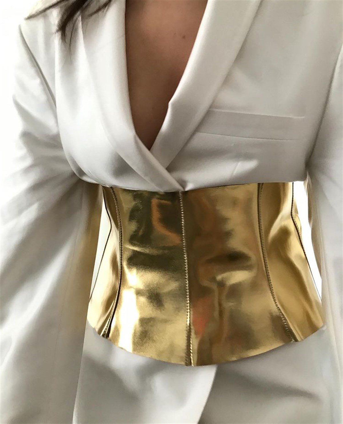 GOLD VEGAN DERİ KUŞGÖZLÜ KORSE