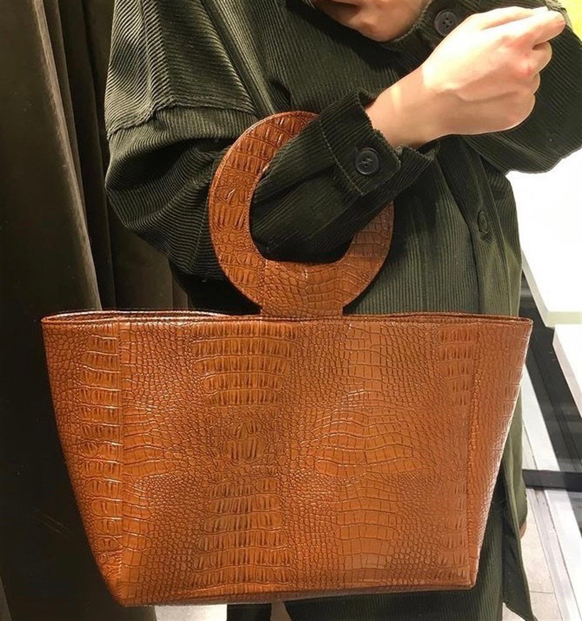 HUGE KROKODİL ÇANTA
