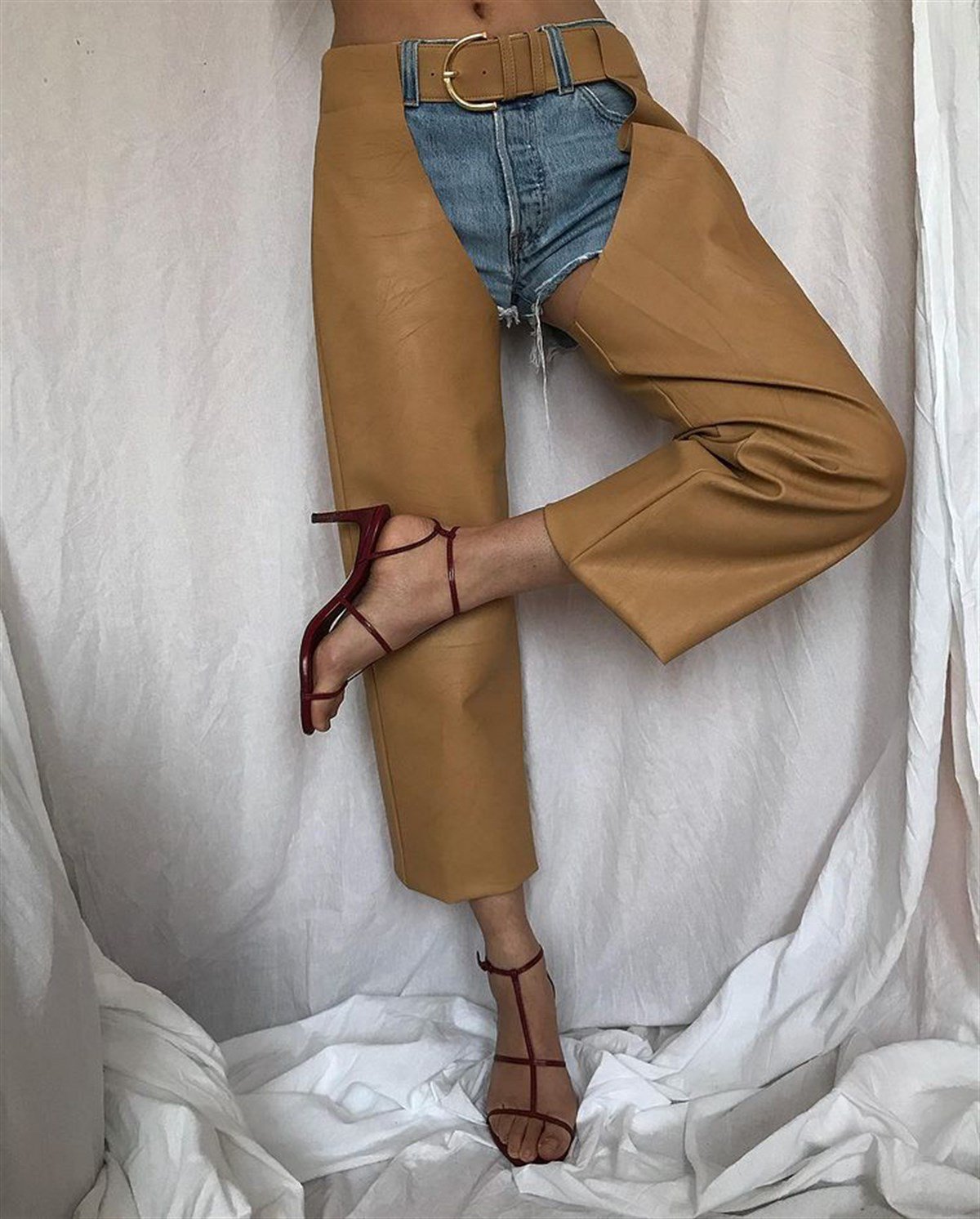 NUDE VEGAN DERİ CHAPS PANTOLON