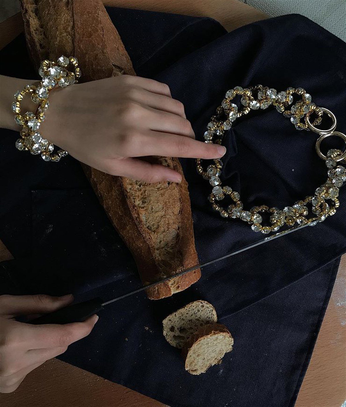 SILVER-GOLD HALKALI KRİSTAL BİLEZİK