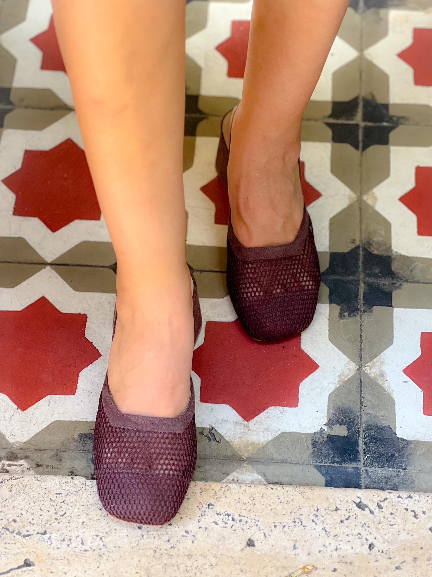 BERON KARE BURUN KAHVE FİLE DETAYLI 5 CM TOPUKLU SANDALET
