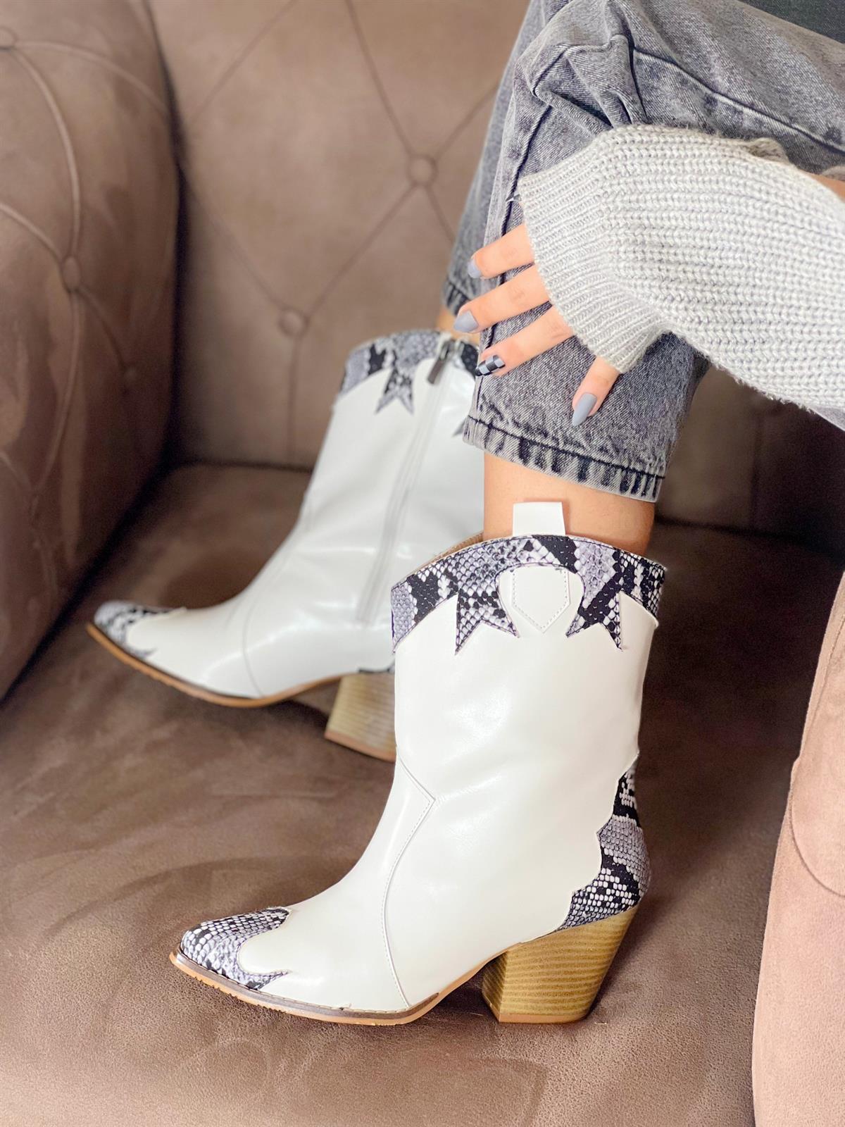 DORİ BEYAZ DERİ YILAN DERİSİ DETAYLI DALLAS WESTERN BOT