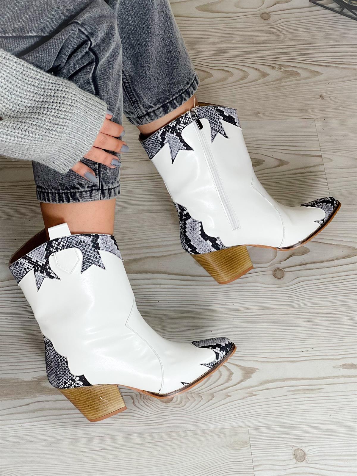 DORİ BEYAZ DERİ YILAN DERİSİ DETAYLI DALLAS WESTERN BOT