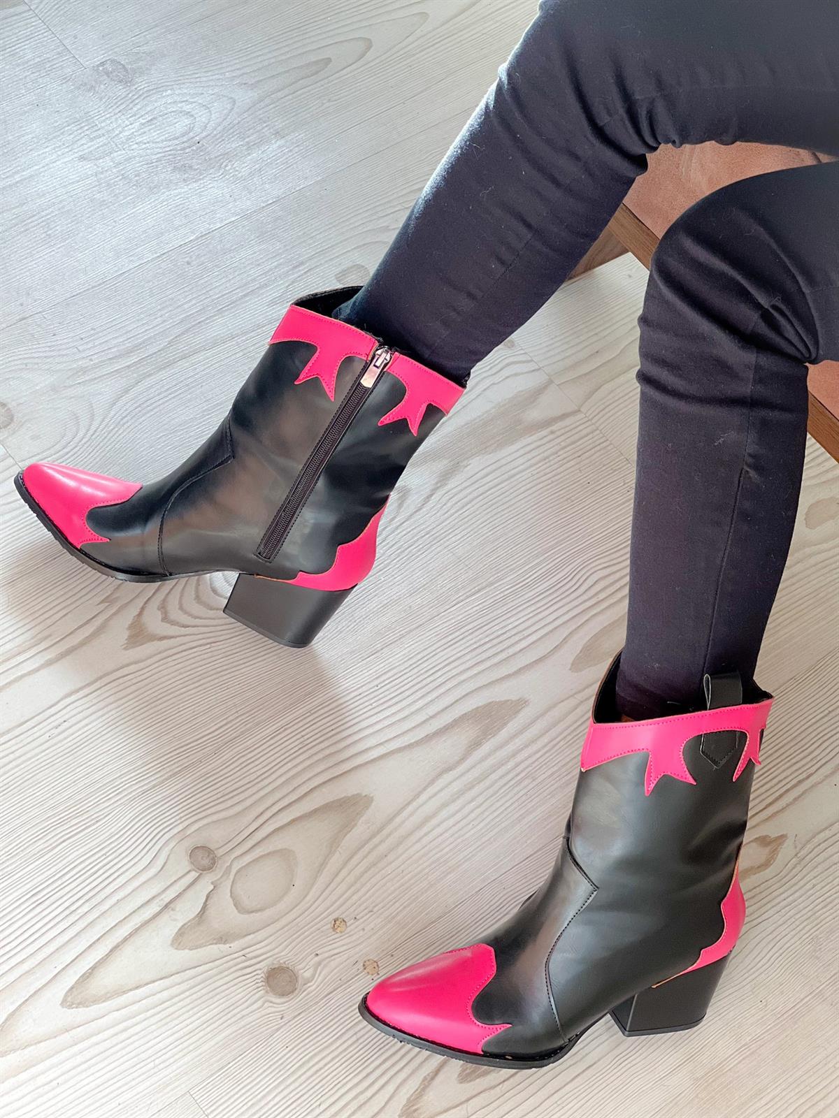 DORİ SİYAH FUŞYA DERİ DALLAS WESTERN BOT