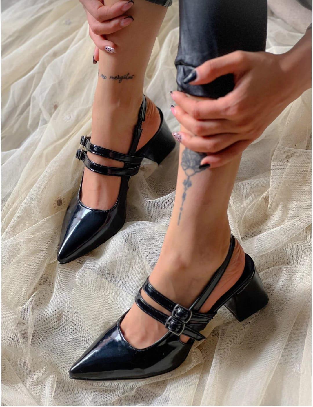 irmona CEYLİ SİYAH RUGAN 2 BANTLI TOPUKLU SANDALET