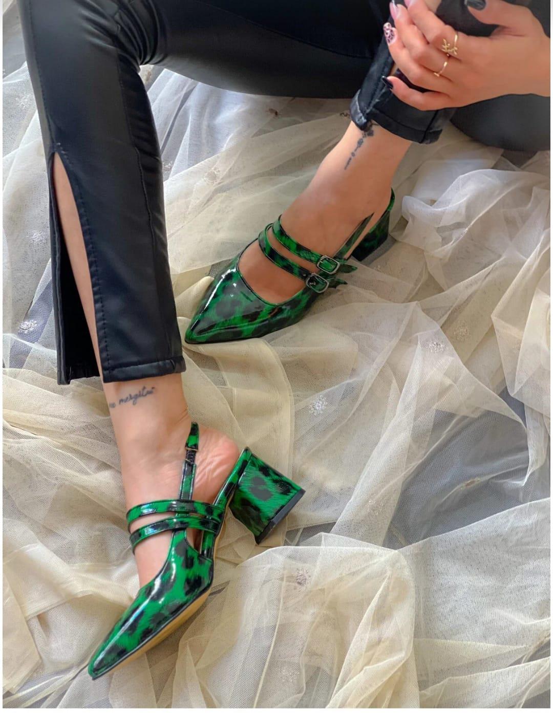 irmona CEYLİ YEŞİL LEOPAR 2 BANTLI TOPUKLU SANDALET