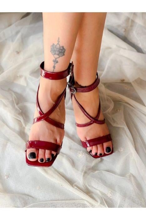 JULİA BORDO RUGAN TOPUKLU SANDALET