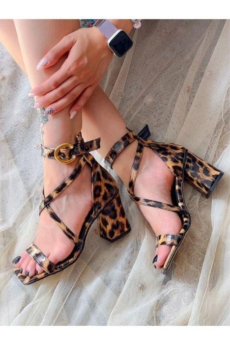 JULİA LEOPAR RUGAN TOPUKLU SANDALET