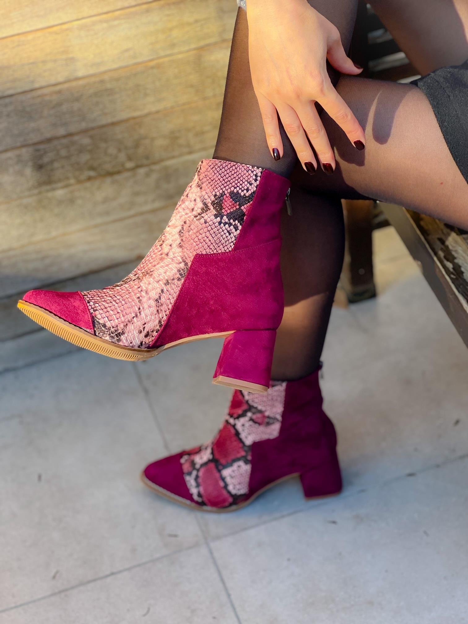 LORA BORDO SÜET BORDO YILAN DERİSİ DETAYLI 5 CM TOPUKLU BOT