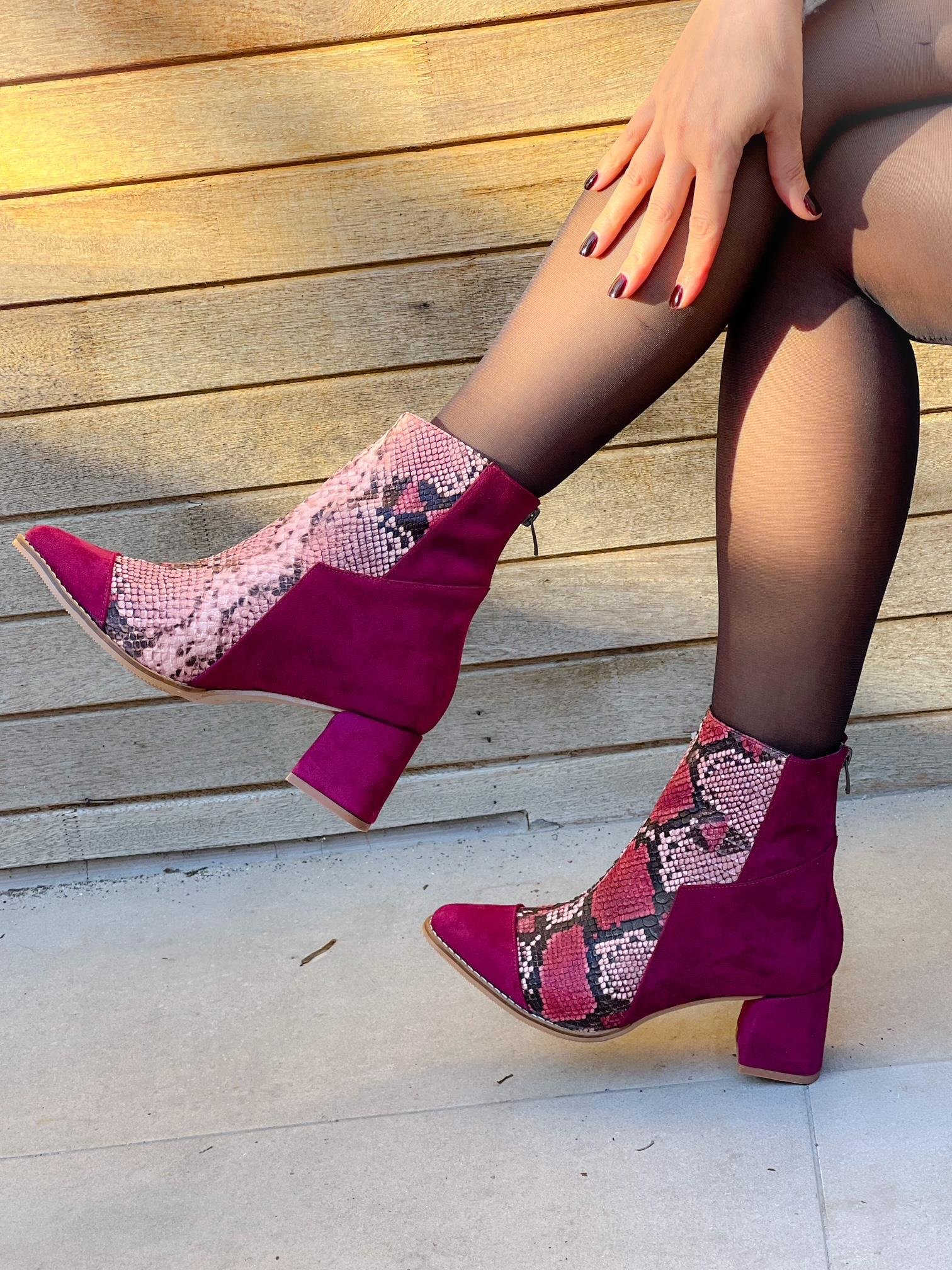 LORA BORDO SÜET BORDO YILAN DERİSİ DETAYLI 5 CM TOPUKLU BOT