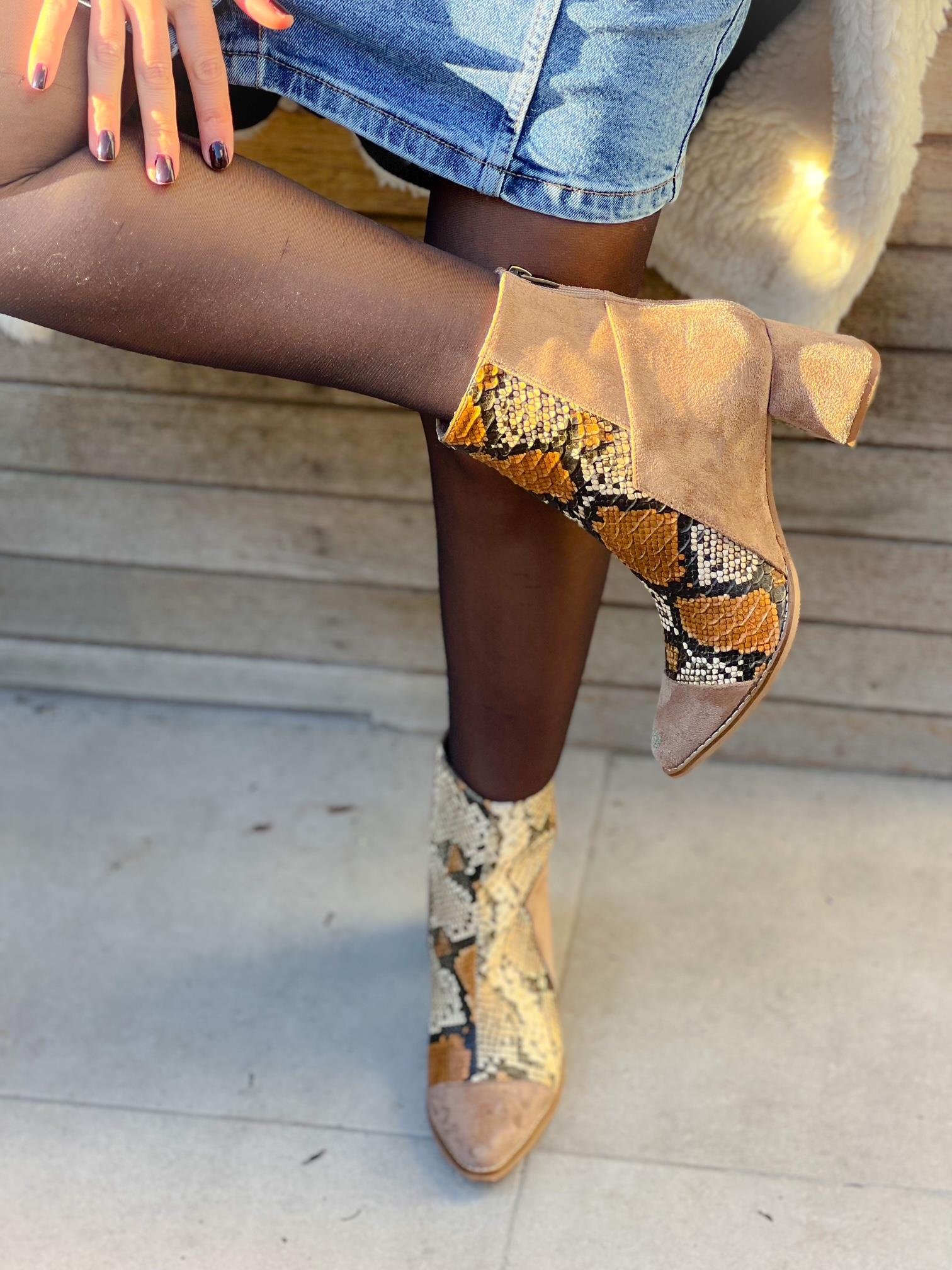 LORA VİZON SÜET YILAN DERİSİ DETAYLI 5 CM TOPUKLU BOT