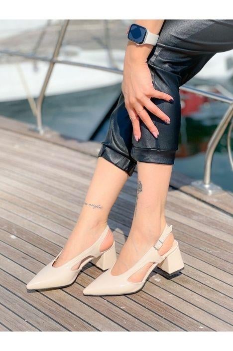 NISO BEJ RUGAN TOPUKLU SANDALET