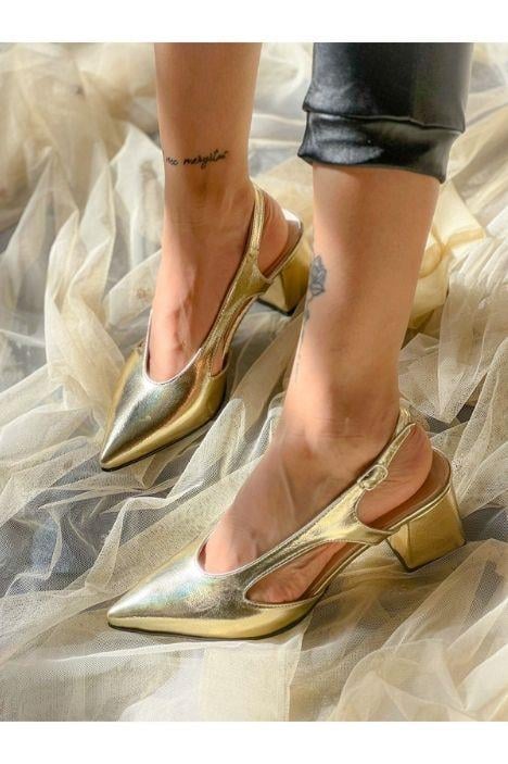 NISO GOLD METAL TOPUKLU SANDALET