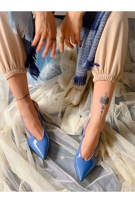 NISO MAVİ RUGAN TOPUKLU SANDALET