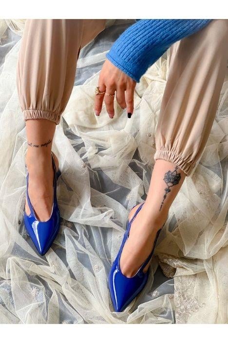 NISO SAKS RUGAN TOPUKLU SANDALET