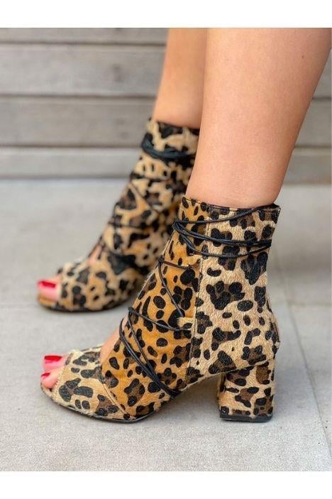 Smi̇le Tüylü Leopar Bagcikli 5 Cm Topuklu Yazlik Bot