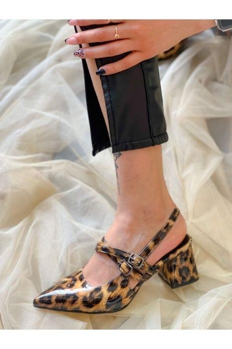 VERONİKA LEOPAR 2 TOKALI KISA ÖKÇE SANDALET