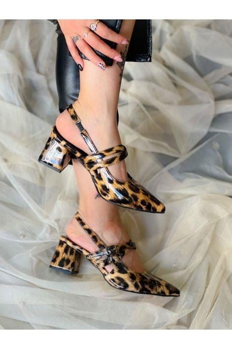 VERONİKA LEOPAR 2 TOKALI KISA ÖKÇE SANDALET