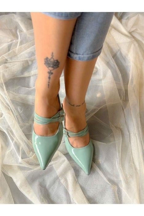 VERONİKA YEŞİL RUGAN 2 TOKALI KISA ÖKÇE SANDALET