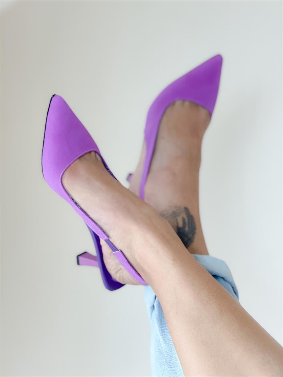 ZARİ MOR TOPUKLU AYAKKABI