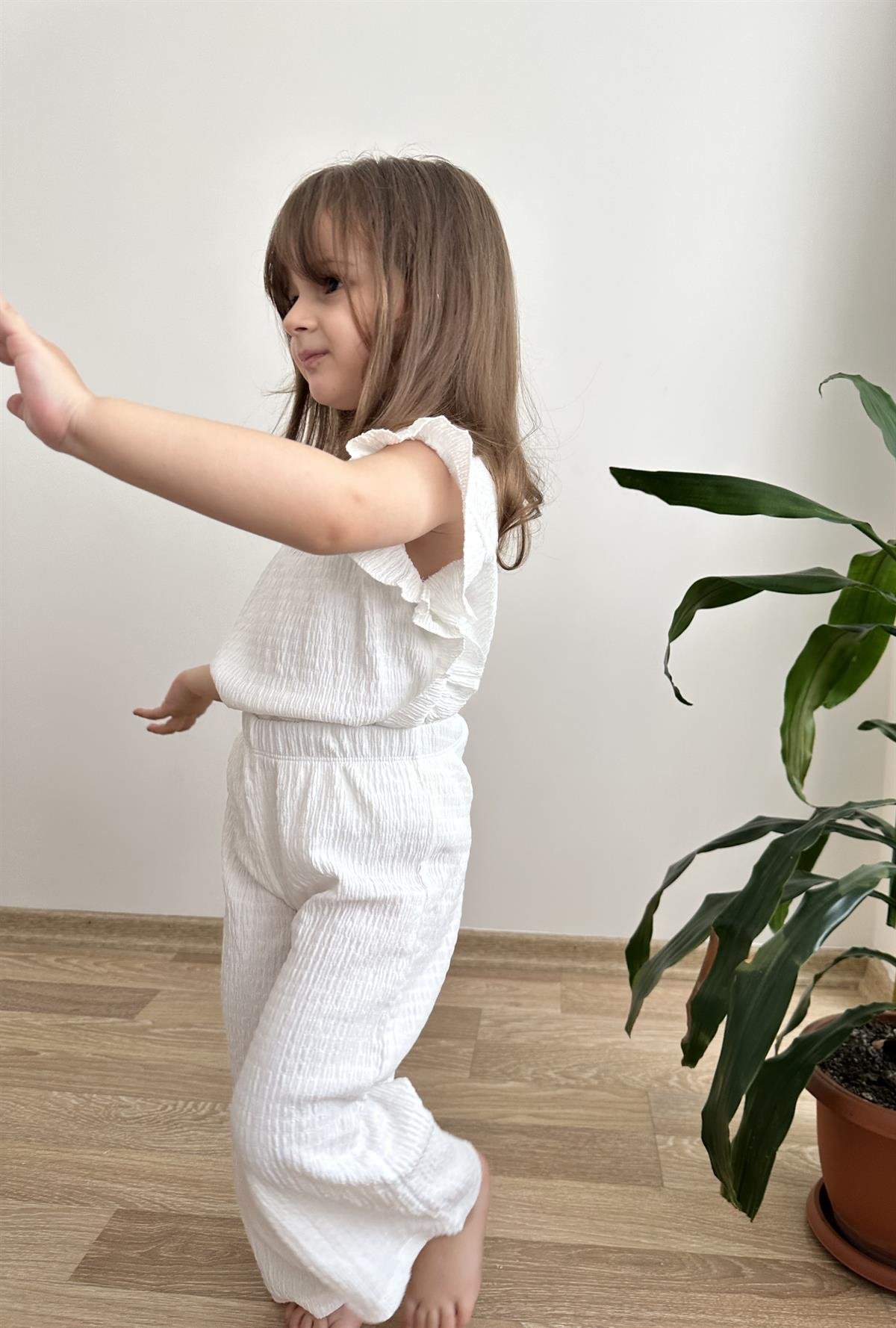 Beyaz Fırfırlı Alt-Üst Kız Çocuk Takım Beyaz