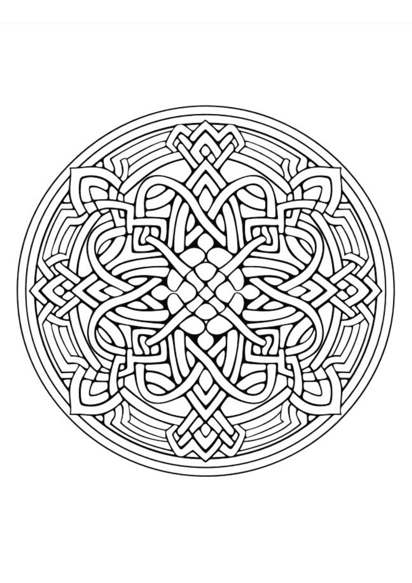 Kelt Mandala Boyama Kitabı (50 Seçilmiş Kelt Mandalası)